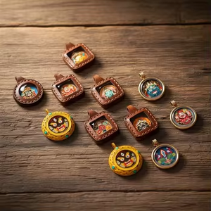 Pendentif en alliage d'acier titane ethnique tibétain peint à la main avec peinture 3D miniature Thangka Zakiram Yellow Wealth, pigment minéral - Product Image 6