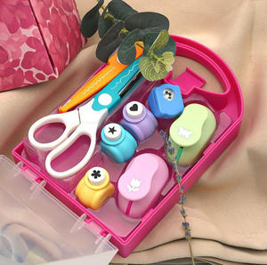 Nouveau Kit Créatif DIY 2026 pour Enfants : Perforatrice à Motifs (Feuille, <span class=keywords><strong>Papillon</strong></span>, Étoile, Cœur) et Ciseaux pour Loisirs Créatifs en <span class=keywords><strong>Papier</strong></span> - Product Image 3
