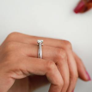 แหวนเพชรทรงปรินเซสคัทเพาะเลี้ยงในห้องปฏิบัติการ 0.5 กะรัต รับรองโดย IGI เพชรที่ผลิตอย่างมีจริยธรรม ประดับด้วยทองคำแท้ 9K 14K 18K - Product Image 5