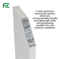 Mueble de TV Moderno y Personalizable con Función de Almacenamiento para Sala de Estar, Resistente a la Humedad, Panel de Aluminio Duradero con Diseño de Panal de Abeja