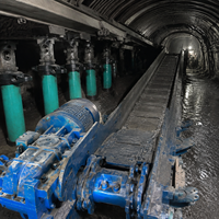 Convoyeur à Grattoir Frontal Motorisé Haute Capacité avec Double Chaîne d'Entraînement pour le Transport de Minerai par Zhongmei