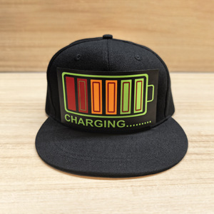 Gorra de Béisbol Negra con Luces LED Activadas por Voz, Recargable de 3V, Nueva Generación, para Fiesta de Navidad SW, Molde Privado - Product Image 6