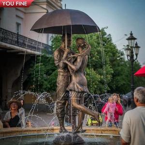 YOUFINEカスタム屋外パークガーデンデコレーション等身大ブロンズキスカップル傘彫刻 - Product Image 5