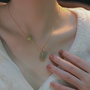 Luxury Jewelry Hetian Jade <strong>Emerald</strong> Round Buckle Jade <strong>Beads</strong> Chain Necklaces Mother's Day Gift Luck Hetian Jade Girls Collar - Product Image 1