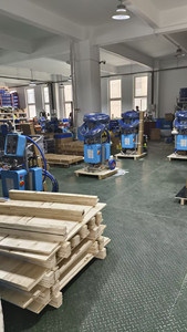 JX-Q30 giá rẻ Giá áp lực cao polyurea Máy phun cho loa Tủ kim loại trên bán - Product Image 5