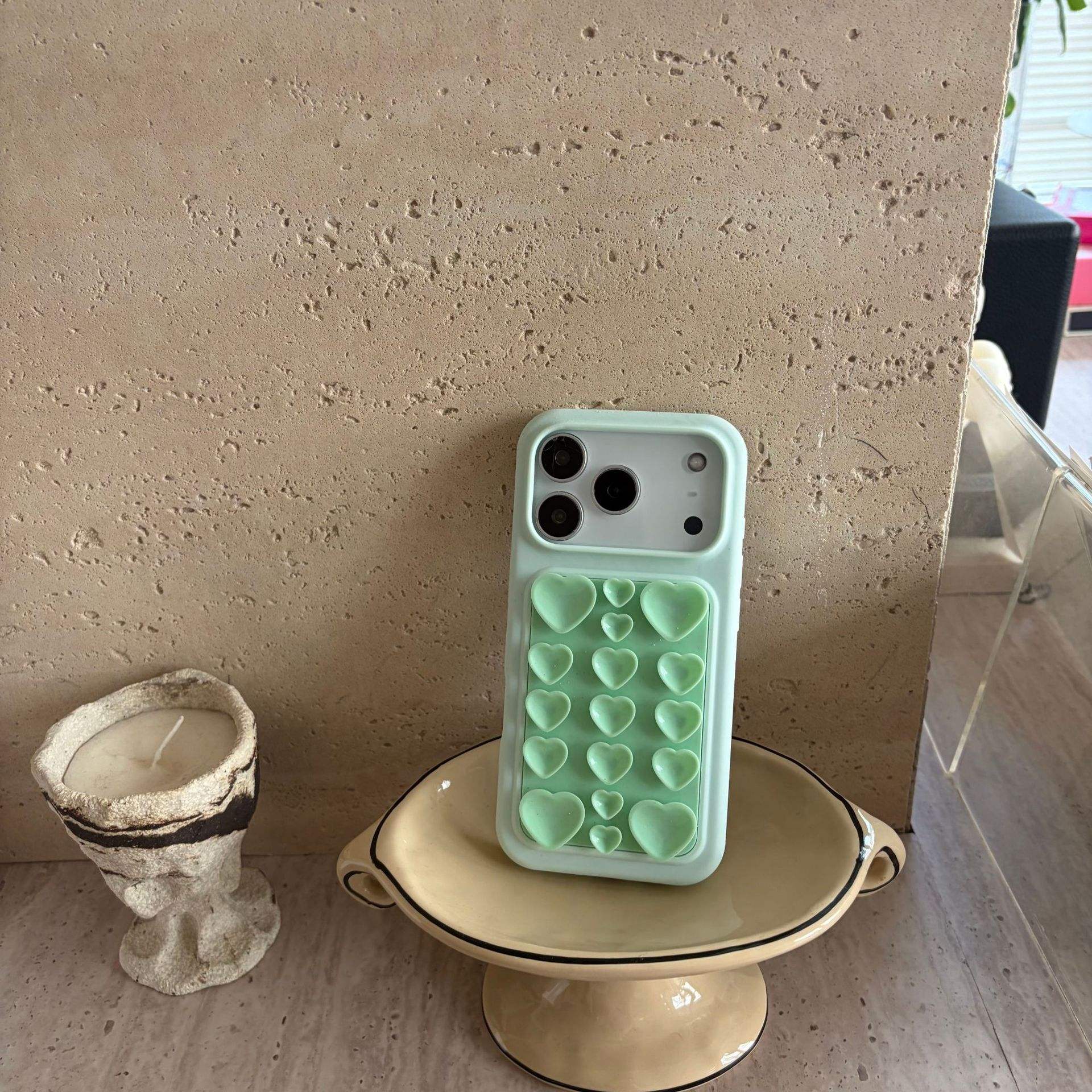 สีเขียวอ่อน