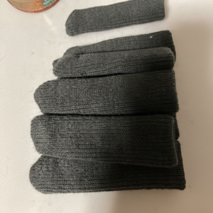 Slim copri gambe tavolo e sedia Beige per mobili Premium coperture protettive per le gambe - Product Image 1