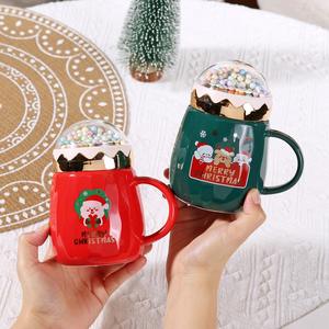 Tasse à café de Noël en céramique boule de neige de 500ml avec couvercle de paysage boule de neige tasse de luxe cadeau vacances saisonnières - Product Image 2