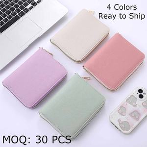 义和新款畅销书4色A7卵石皮革Zippy经济型活页夹钱包，带腕带，可作为环形活页夹包 - Product Image 2