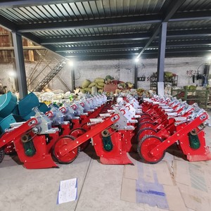 <span class=keywords><strong>2</strong></span>-Hàng độ chính xác đo bắt chước địa hình seeder với Big phân bón Tank cho nông dân sử dụng trên đất nông nghiệp để trồng ngô, đậu tương - Product Image 5