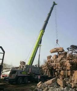 Gru Mobile su Camion <span class=keywords><strong>Zoomlion</strong></span> 80 Tonnellate ZTC800VS562 con Alto Momento di Carico 950KN.m Componenti Principali del Motore e del Cambio Disponibili - Product Image 4