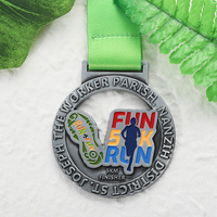 Médailles de course personnalisées 5 km, médailles de sport en métal émaillé plaqué argent 3D, médailles de finisseur ajourées pour course amusante