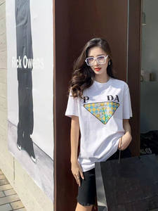 Высококачественная оптовая продажа, модная дизайнерская одежда известных брендов, повседневные платья и футболки для влюбленных - Product Image 4