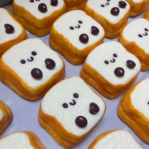 ของเล่นบีบซิลิโคนนุ่มพิเศษ ช่วยผ่อนคลาย บีบแล้วคืนตัวช้า รูปทรงขนมปังปิ้ง ซาลาเปา ชีส กาแฟ ของขวัญสุดพิเศษ - Product Image 4