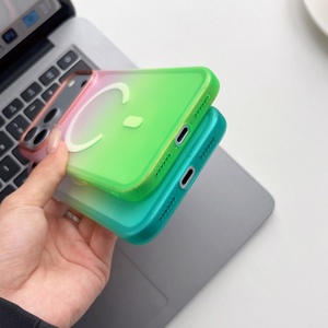 Funda Magnética Degradada Mate al por Mayor para iPhone 17 15 16 Pro Max 17 Air, Carga Inalámbrica, Delgada, Antigolpes, Carcasa Rígida - Product Image 5