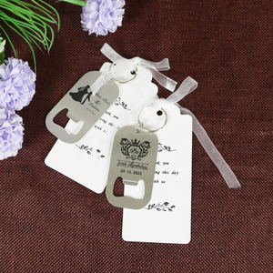 <span class=keywords><strong>Porte</strong></span>-clés ouvre-bouteille <span class=keywords><strong>personnalisé</strong></span> en acier inoxydable avec design <span class=keywords><strong>personnalisé</strong></span> et carte de voeux pour faveurs de <span class=keywords><strong>mariage</strong></span> et cadeaux d'anniversaire - Product Image 3