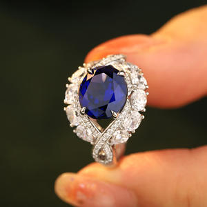 แหวนแฟชั่นรูปไข่สไตล์วินเทจประดับทับทิมและไพลินสังเคราะห์สำหรับงานหมั้น - Product Image 4