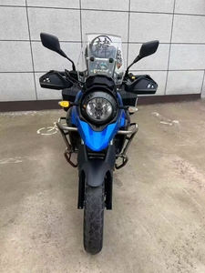 Suzuki DL250 V-Strom, grand modèle, durable, économique en carburant, moto de tourisme d'aventure - Product Image 4