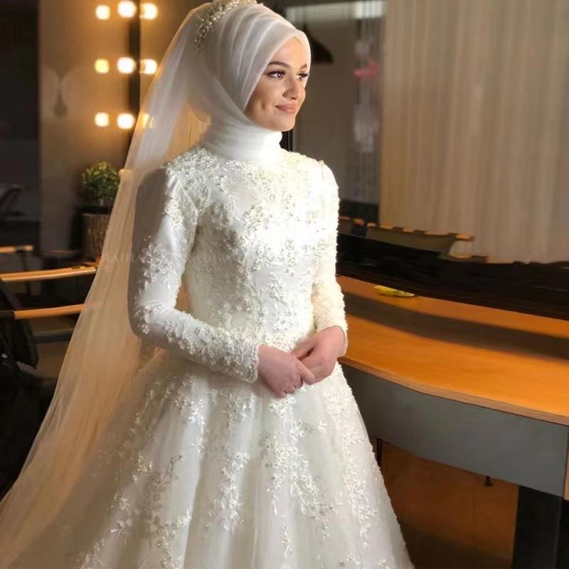 plain wedding dress muslim