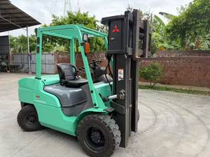Mitsubishi FD35NT Chariot élévateur diesel de 3.5 tonnes utilisé Mitsubishi d'origine avec composant de base de moteur d'origine - Product Image 2