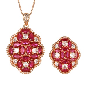 Conjunto de Joyería de Moda para Boda: Collar, Pendientes y Anillo de Compromiso con Circones Rojos Vintage, Chapado en Oro y Cobre Ecológico, Venta al por Mayor - Product Image 1