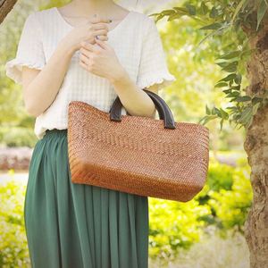Sac d'été vintage pour femme, tissé à la main, en rotin, portable, avec fermeture éclair, sac de paille en gros pour les vacances à la plage - Product Image 3