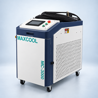 Nettoyeur laser CW portable à refroidissement par eau, mini-machine de nettoyage laser à fibre continue portative pour le dérouillage des métaux
