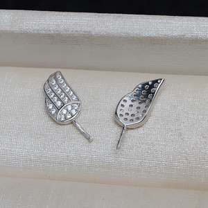 Accesorios de Plata S925 con Diseño de Diablillo y Alas Grandes, Estilo Barroco, Versátil, Bandeja Hueca con Perla Alienígena, Aleación Chapada en Oro 4066, Empacado en Bolsa - Product Image 3