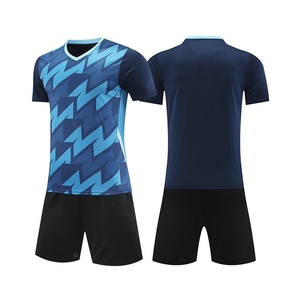 Kinderen Unisex Voetbalshirts en -shorts Set Polyester Snel Droogende Trainingskleding met Aangepaste Teamnamen en Zakken - Product Image 6