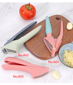 <span class=keywords><strong>2023</strong></span> nueva llegada utensilios de cocina <span class=keywords><strong>Gadgets</strong></span> hoja de acero inoxidable cortador de patatas prensa de ajo Premium - Product Image 3