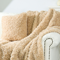 Couverture en fausse fourrure pelucheuse extra douce décorative, couverture en polaire moelleuse et confortable pour canapé, canapé et chambre à coucher, prix de gros