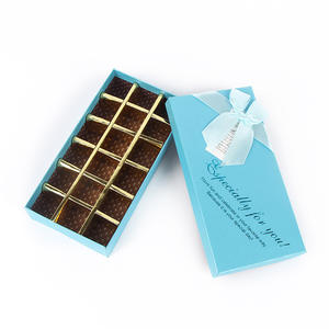 Boîte à <span class=keywords><strong>chocolat</strong></span> <span class=keywords><strong>de</strong></span> luxe pour <span class=keywords><strong>Pâques</strong></span>, élégante, chic, gourmande, durable, biodégradable, réutilisable, avec finition bleue mate - Product Image 4