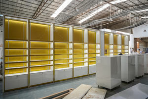 Decoração de Clínica Veterinária Design de Interiores Hospital de Animais Expositor Veterinário Pet Shop Estante de Exibição Multicamadas para Ração - Product Image 3