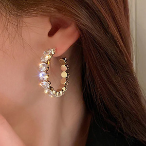 Orecchini a Cerchio Geometrici Vintage per Donne, Accessori per Orecchie alla Moda per Uso Quotidiano, Outfit Casual e Regalo - Product Image 2