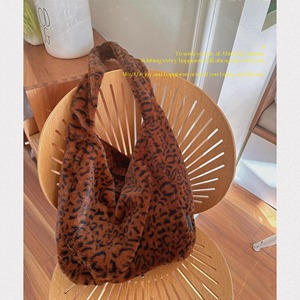 Sac à main polyvalent rétro imprimé léopard en peluche pour femmes grande capacité Niche fourre-tout fait maison automne hiver sac à aisselles - Product Image 5