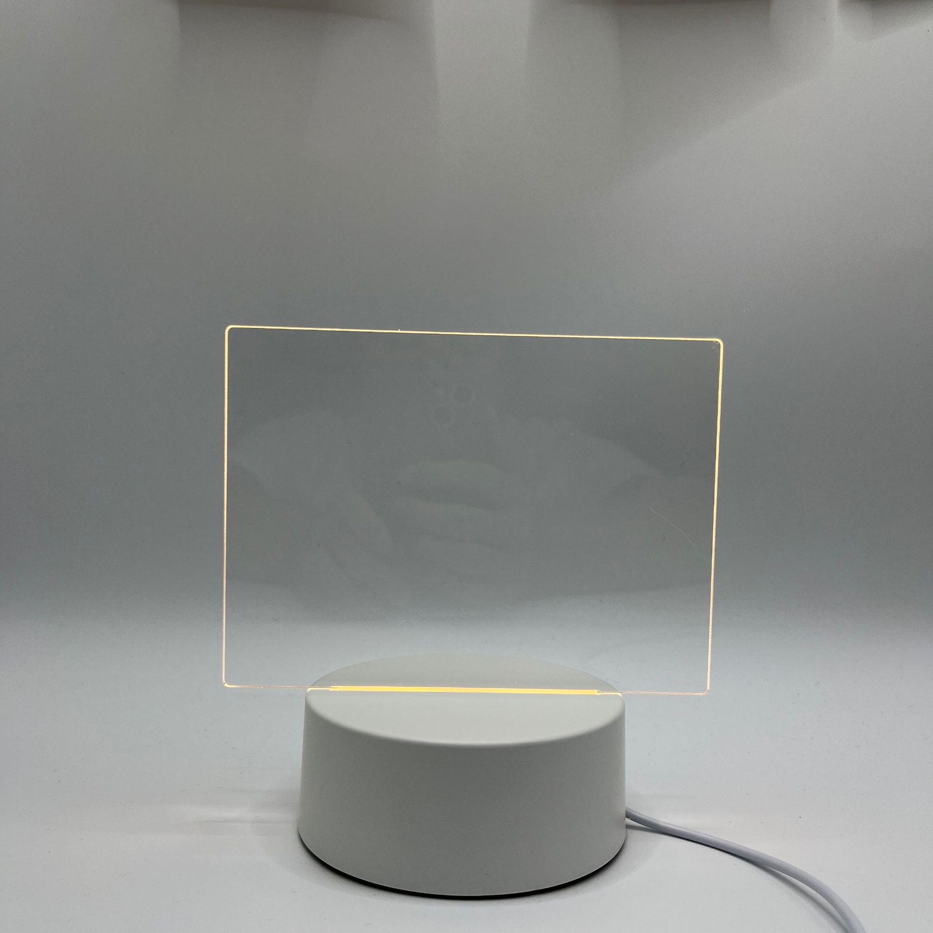 Penna USB con luce calda gialla e funzione di pulizia