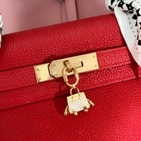 Porte-clés de luxe plaqué or avec strass, motif animal mignon, fleur, fraise, breloque brillante pour sac à main, pendentif pour sac, cadeau pour femme