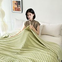 Couverture en flanelle jacquard personnalisée OEM ODM, douce, moelleuse, confortable, pliable, écologique, pour toutes les saisons, jeté de luxe pour lit
