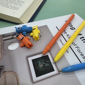 ปากกาลูกลื่นโลโก้แบบกำหนดเอง สามารถต่อคลิปได้ ปากกาลูกลื่น <span class=keywords><strong>Monster</strong></span> หมึกปลอดภัยต่อสิ่งแวดล้อม เหมาะสำหรับเป็นของขวัญเด็ก - Product Image 5