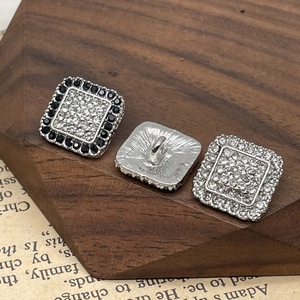 Giá Rẻ Giá Inset Kim Cương Nút Vuông Cho Quần Áo Thay Thế Pha Lê Khuy Măng Sét Tùy Chỉnh Của Phụ Nữ Áo Sơ Mi Blazer Rhinestone Nút - Product Image 6