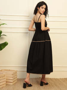 Robe en popeline de coton unie, style corset smocké, taille naturelle, col cœur, sans manches, coupe midi évasée, imprimé floral - Product Image 5