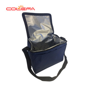 Personalizado <span class=keywords><strong>de</strong></span> papel <span class=keywords><strong>de</strong></span> aluminio 100gsm eco amigable <span class=keywords><strong>bolsa</strong></span> almuerzo <span class=keywords><strong>bolsa</strong></span> con correa para el hombro <span class=keywords><strong>bolsa</strong></span> <span class=keywords><strong>de</strong></span> picnic - Product Image 3