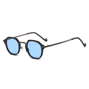 スクエアメタルPCミックスフルフレームUV400レディースレトロインターネット人気サングラス<span class=keywords><strong>2026</strong></span>新作パンクグラス - Product Image 1