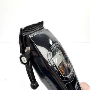 مجموعة M9650 9652 الاحترافية لقص وتشذيب الشعر، ماكينة حلاقة قابلة لإعادة الشحن بمحرك فيكتور، شفرة سيراميك DLC، بطارية ليثيوم أيون - Product Image 5