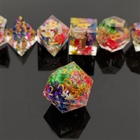 Accessoires RPG : Lot Mystère de Dés D&D en Résine à Motifs Floraux Aléatoires pour les Amateurs de Jeux de Société
