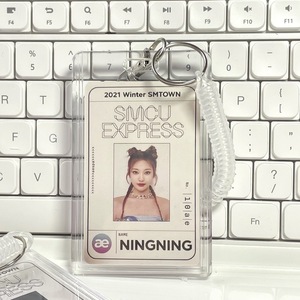 ที่ใส่บัตรคริสตัลสำหรับบัณฑิตปริญญาตรี กล่องใส่บัตรอะคริลิคใส ดีไซน์เรียบง่ายทันสมัย สำหรับบัตรพนักงาน บัตรโดยสาร - Product Image 3