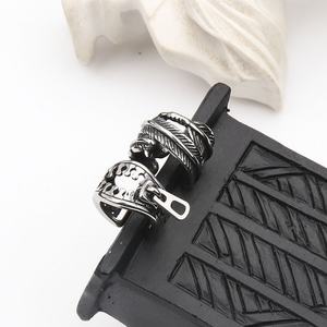Boucles d'oreilles manchette punk à fermeture éclair pour hommes, bijoux de piercing en acier inoxydable, style gothique rock hip-hop, accessoire streetwear - Product Image 4