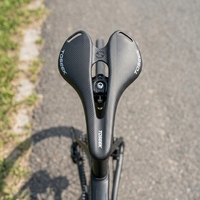 Selle de vélo en carbone TOSEEK, amortisseurs légers, confort universel, imperméable et résistante à l'usure, OEM ODM