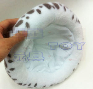 1 2 Ver. 1 pièce Chapeau d'hiver en peluche décontracté de dessin animé, style cosplay Trafalgar Law, motif Docteur de la Mort, motif tache blanche - Product Image 3