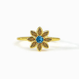 Anello con Cristalli a Forma di Fiore per Donne, Elegante Accessorio Floreale per Uso Quotidiano - Product Image 1